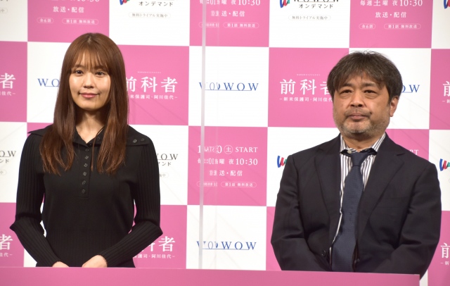 岸善幸監督の「国民的女優」呼びに恐縮した有村架純(左) (C)ORICON NewS inc.