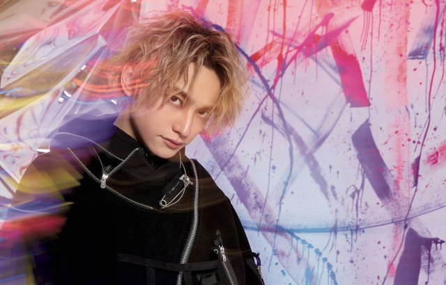 『装苑』1月号に登場するSKY-HI 写真:Takashi Kamei(home agency)