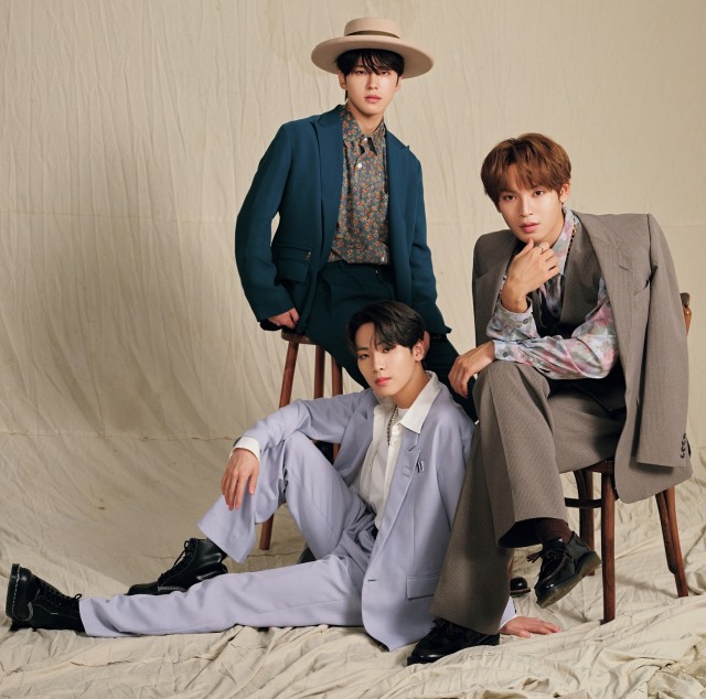 『CanCam』1月号に登場するJO1(上から)河野純喜、與那城奨、川尻蓮