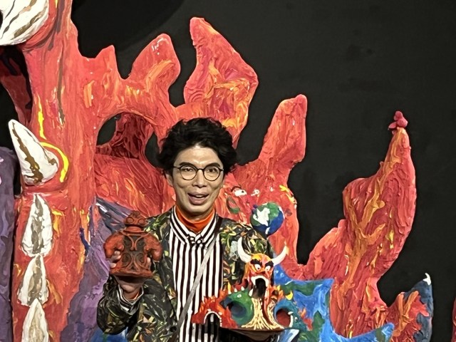 『粘土道20周年記念 片桐仁創作大百科展』に登場した片桐仁