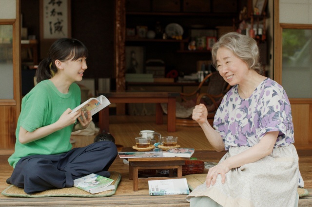 芦田愛菜&宮本信子が10年ぶりに共演、映画『メタモルフォーゼの縁側』2022年初夏全国公開(C)2022「メタモルフォーゼの縁側」製作委員会