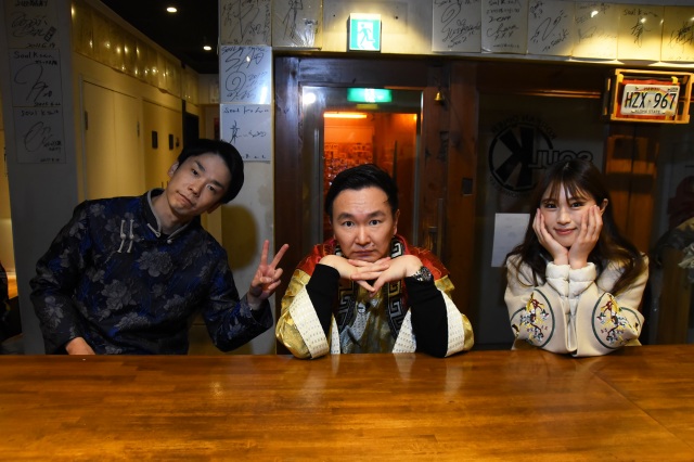 『かまいたちの机上の空論城』に出演する(左から)濱家隆一、山内健司、渋谷凪咲(C)カンテレ