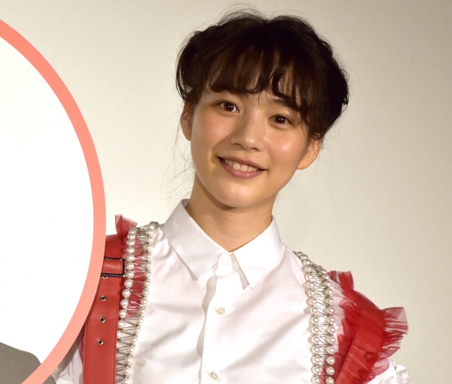 朝5時までゲームしていることを明かしたのん (C)ORICON NewS inc.
