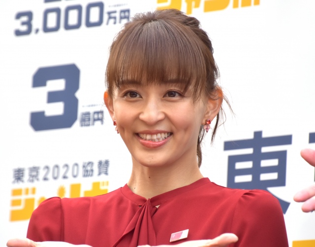 田中理恵 スーツ姿で 180度の大開脚 まだ現役イケる 可愛いすぎます の声 Oricon News 沖縄タイムス プラス