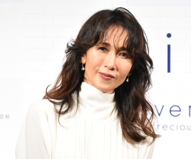 木村拓哉 Happy Birthday 妻 工藤静香が51歳誕生日 娘たちも祝福 Oricon News 沖縄タイムス プラス