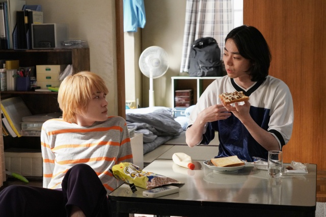 菅田将暉が食べる 芸人 ボンビー飯に注目 コントが始まる 第2話場面カット公開 オリコンニュース 岩手日報 Iwate Nippo