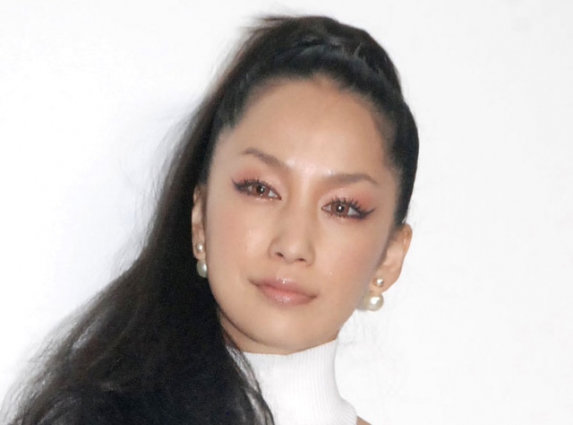 中島美嘉 自撮りショットに反響 すっぴんも美人 お肌綺麗 の声 オリコンニュース 岩手日報 Iwate Nippo 中島美嘉 自撮りショットに反響 すっぴんも美人 お肌綺麗 の声 オリコンニュース 岩手日報 Iwate Nippo