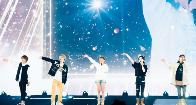 6大ドームツアー『AAA DOME TOUR 15th ANNIVERSARY -thanx AAA lot-』を完走したAAA　撮影：田中聖太郎の画像