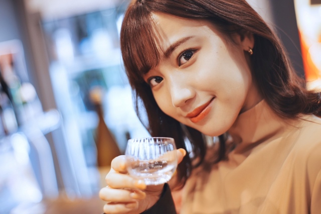 日本酒専門オンライン酒屋「ゆい酒店」開業した元NMB48の高野祐衣