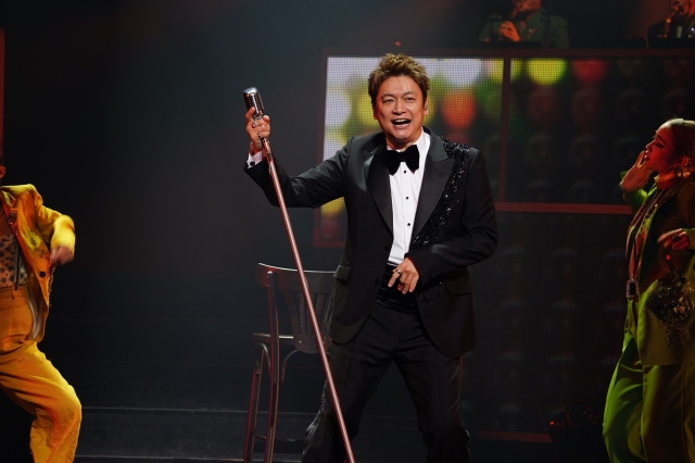 香取慎吾 明治座でダイナミックなパフォーマンス 生の音をビシビシ感じてほしい Oricon News 沖縄タイムス プラス
