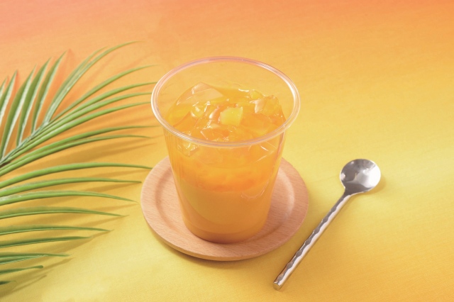 『Uchi Cafe まるでマンゴーみたいなマンゴープリン』（税込322円）の画像