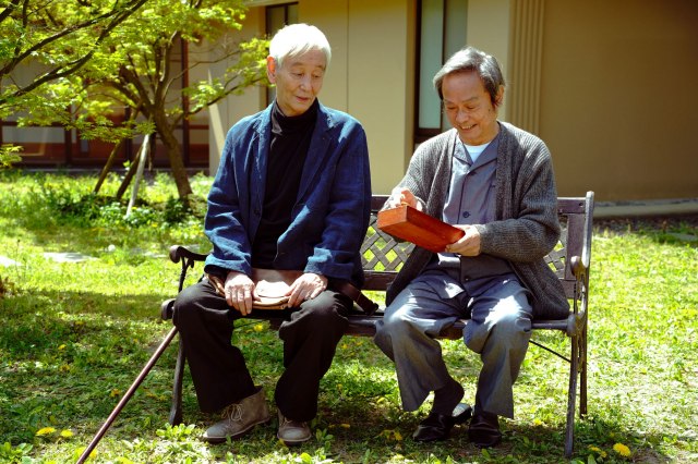 『ちょこっと京都に住んでみた。』第5話に出演する（左から）近藤正臣、桜木健一 （C）テレビ大阪の画像