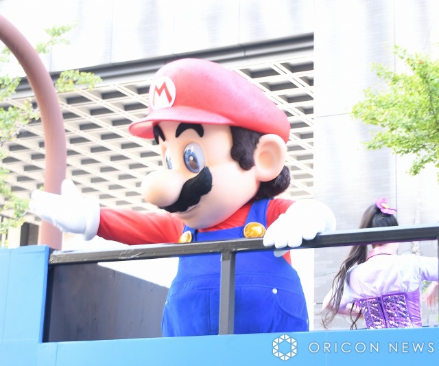 マリオ ピカチュウ 大阪 御堂筋に登場 Usjキャラクターが ランウェイ 彩る 秋田魁新報電子版 マリオ ピカチュウ 大阪 御堂筋に登場 Usjキャラクターが ランウェイ 彩る 秋田魁新報電子版