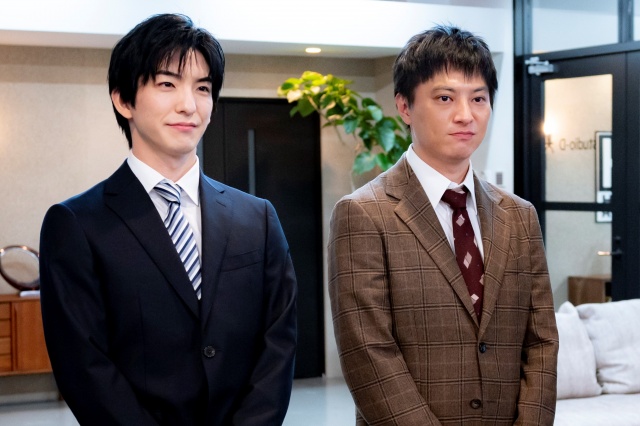 火曜ドラマ『君の花になる』第6話に出演する（左から）前田公輝、塚本高史（C）TBSの画像