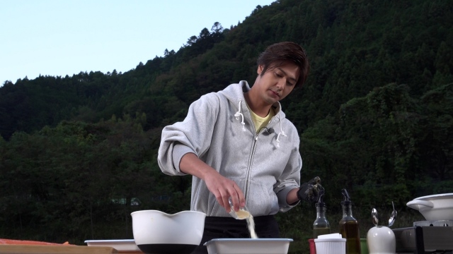 20日放送『頂！キッチン Season2』に出演する速水もこみち（C）ABCテレビの画像