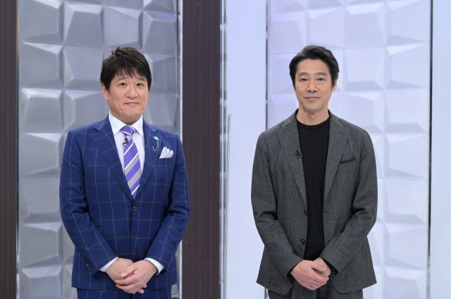 12日放送『日曜日の初耳学』に出演する（左から）林修、堤真一（C）MBSの画像