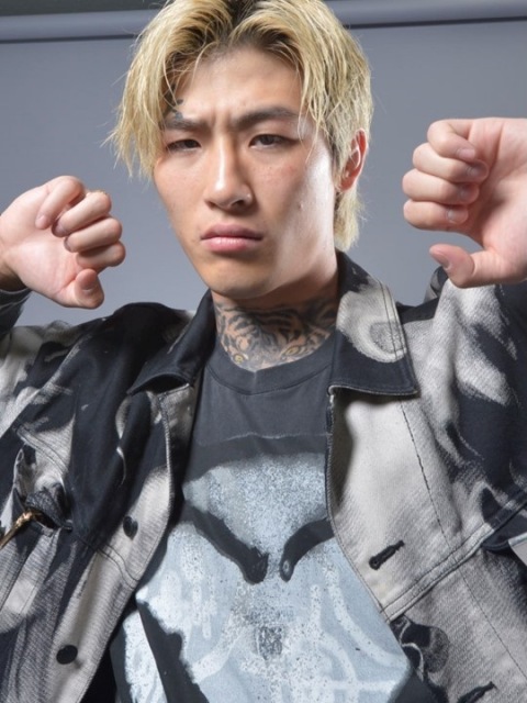 『BAZOOKA!!!』であげまんパワーを注入された平本蓮（C）AbemaTV, Inc.の画像