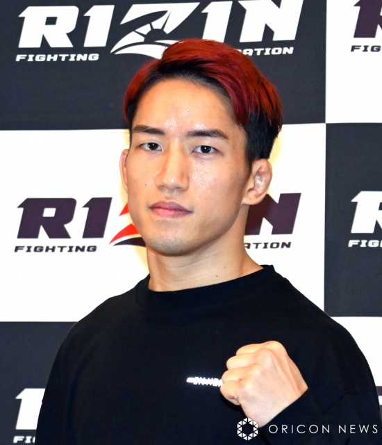 【その他】【rizin】朝倉海、1年半ぶり対戦に赤髪で決意表明 万全の状態で「本来の動きが見せられる」