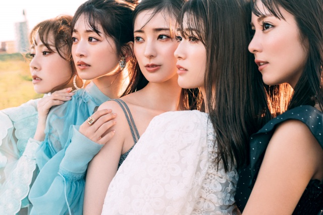『CanCam』7月号通常版表紙を飾る加藤史帆&生見愛瑠&小室安未&宮本茉由&石川恋の画像