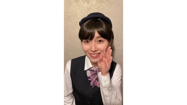 櫻坂46守屋麗奈“激レアショット”公開 バスガイドからショートカット