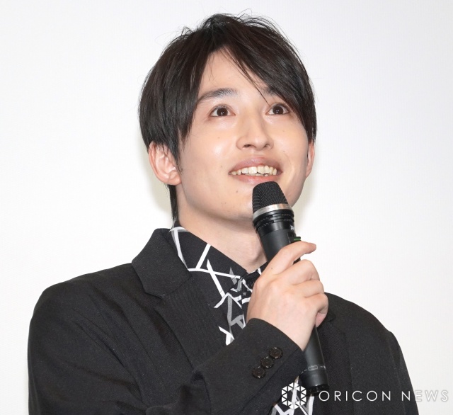 浜中文一「左手でテレビゲーム、右手で携帯ゲーム」