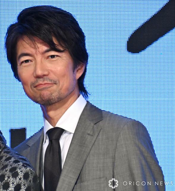 仲村トオル、58歳ベテランも『あぶデカ』では後輩ポジ 港署の課長役に