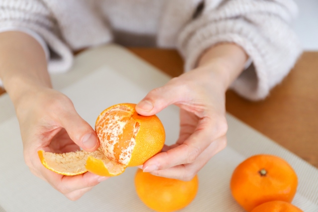 みかんの「白い筋」が苦手…簡単に取り除くには？ 管理栄養士が伝授する