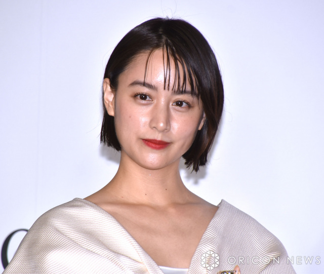 山本美月、超ミニスカワンピから美脚輝く「すごく短いです…」 髪型もショートヘアに変化「ばっさり切りました」 | オリコンニュース | 岩手日報  IWATE NIPPO