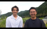 24日放送『なぁんで昼メシ食いに行くのにこんな時間かけて行くのかなぁ。』に出演する（左から）三浦翔平、矢作兼（C）テレビ東京