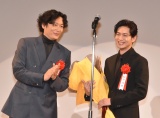 『2023年エランドール賞』授賞式に出席した（左から）井浦新、松下洸平 （C）ORICON NewS inc.の画像