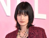 『2022/23年 メティエダール コレクションCHANEL-DAKAR』フォロコールに登場した橋本愛 （C）ORICON NewS inc.の画像