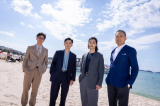 カンヌに到着し、さっそくビーチへ＝映画『国宝』（左から）李相日監督、吉沢亮、横浜流星、渡辺謙 （C）KAZUKO WAKAYAMA