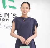 優美な濃紺ドレス姿で登場した堀田真由 （C）ORICON NewS inc.