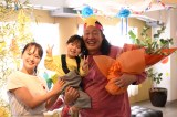 火曜ドラマ『対岸の家事～これが、私の生きる道！～』のクランクアップの模様（C）TBS