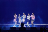 『Weverse con Festival』内「Weverse Con」1日目に登場したILLIT （C）2025 Weverse Con Festival